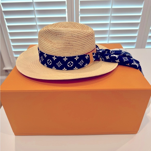 Louis Vuitton Summer Hat - Picture 6 of 10